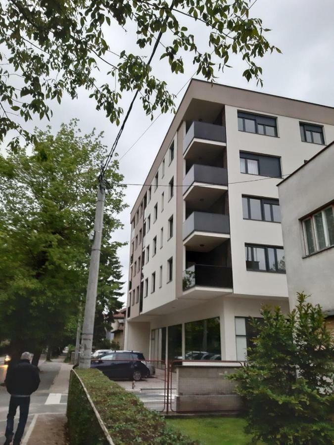 Apartman Ladybug Μπάνια Λούκα Εξωτερικό φωτογραφία