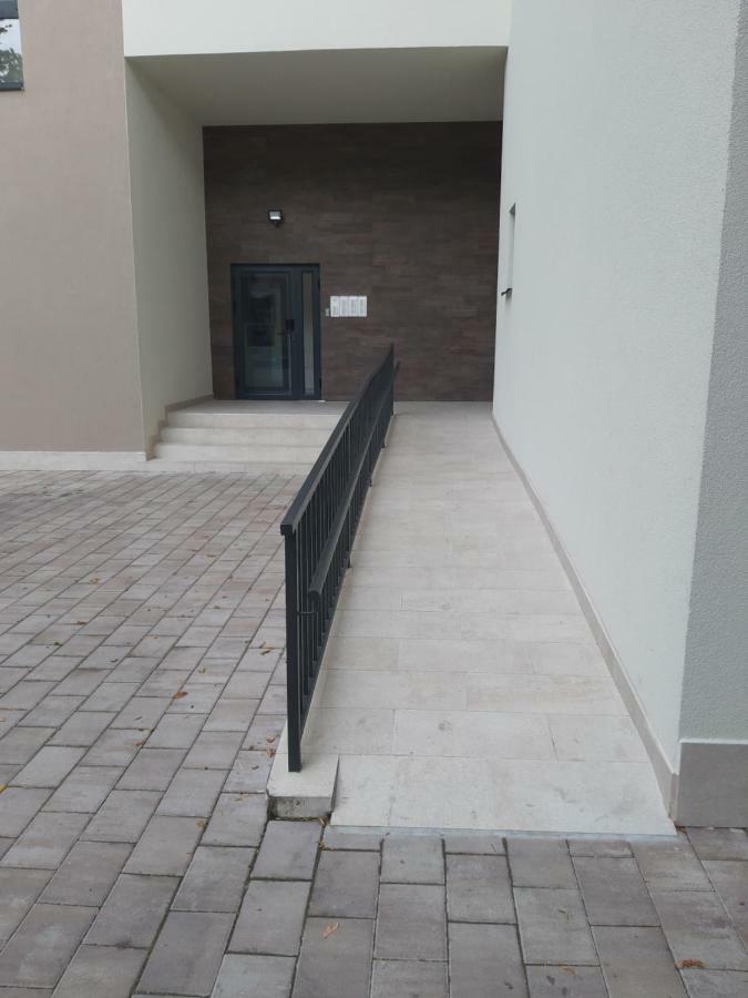 Apartman Ladybug Μπάνια Λούκα Εξωτερικό φωτογραφία